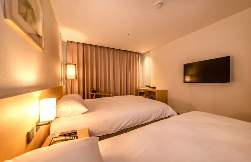 Jeju Central City Hotel 3*,